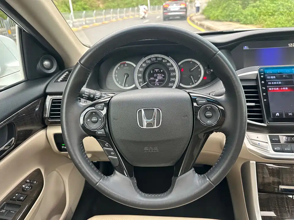 Honda Accord 2014 — фото 6