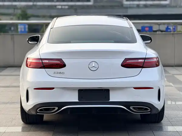 Mercedes-Benz E-Class 2023