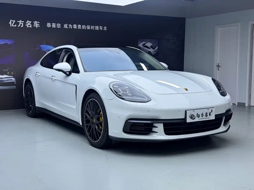 Porsche Panamera 2017 — фото 3