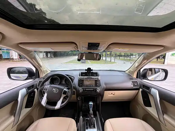 Toyota Prado 2016