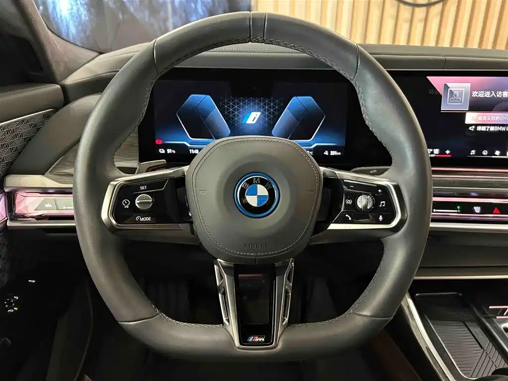 BMW i7 2024 — фото 17