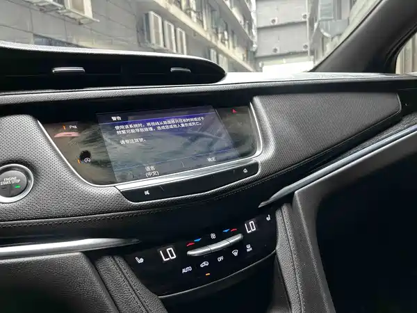 Cadillac XT5 2022