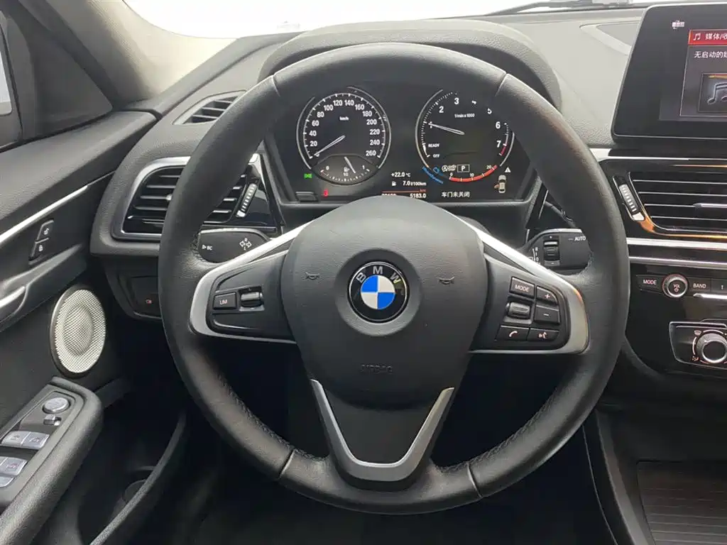 BMW 1 Series 2021 — фото 14