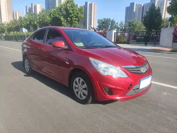 Hyundai Accent 2010