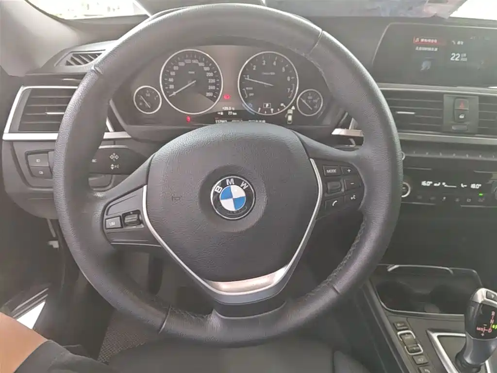 BMW 3 Series GT 2019 — фото 11
