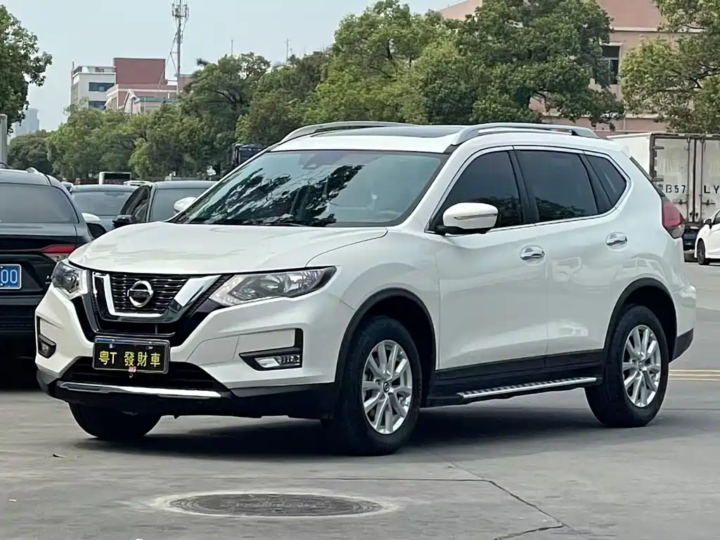 Nissan X-Trail 2019 — фото 1