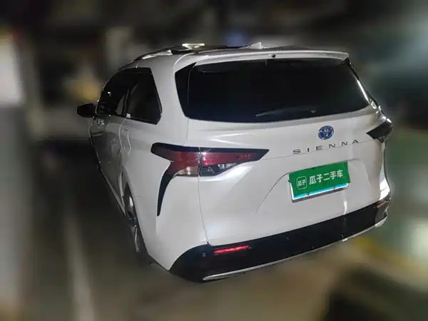 Toyota Sienna 2023