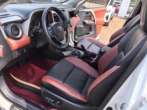 Toyota RAV4 2013