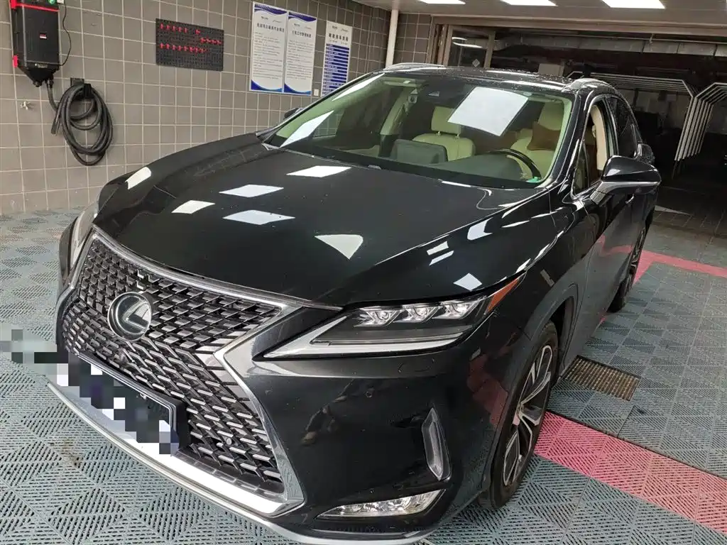 Lexus RX 2019 — фото 1
