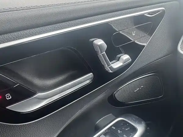 Mercedes-Benz C-Class 2022