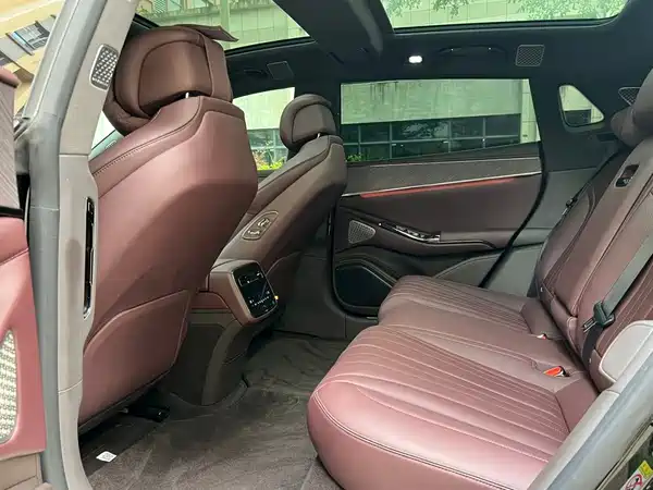 Denza Z9GT 2024