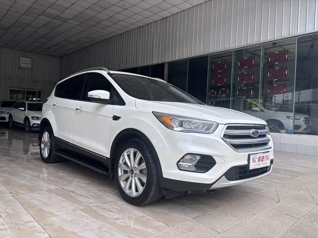 Ford Kuga 2016 — фото 3