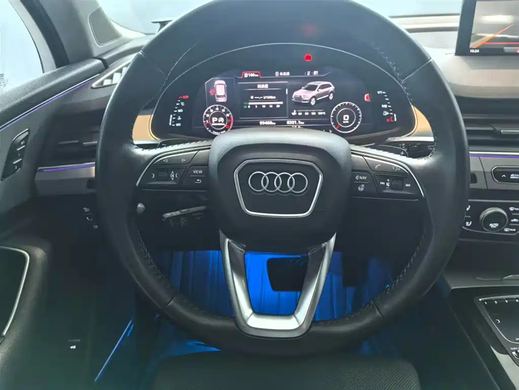 Audi Q7 2018 — фото 11
