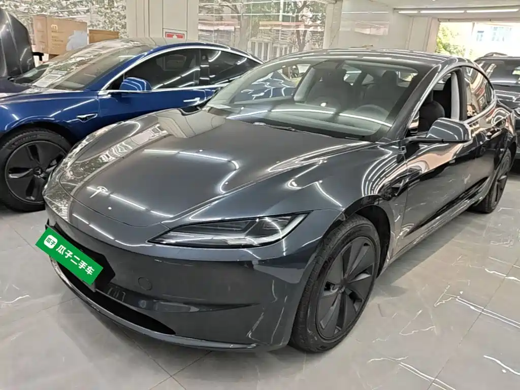 Tesla Model 3 2025 — фото 2