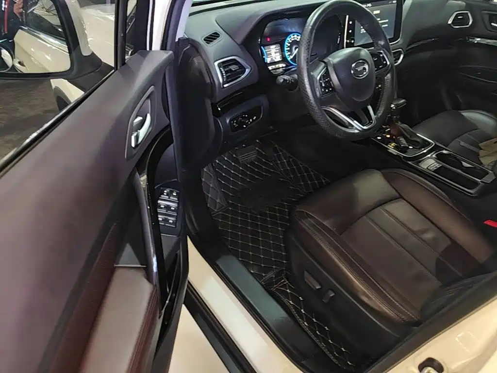 GAC Trumpchi GS4 2019 — фото 16