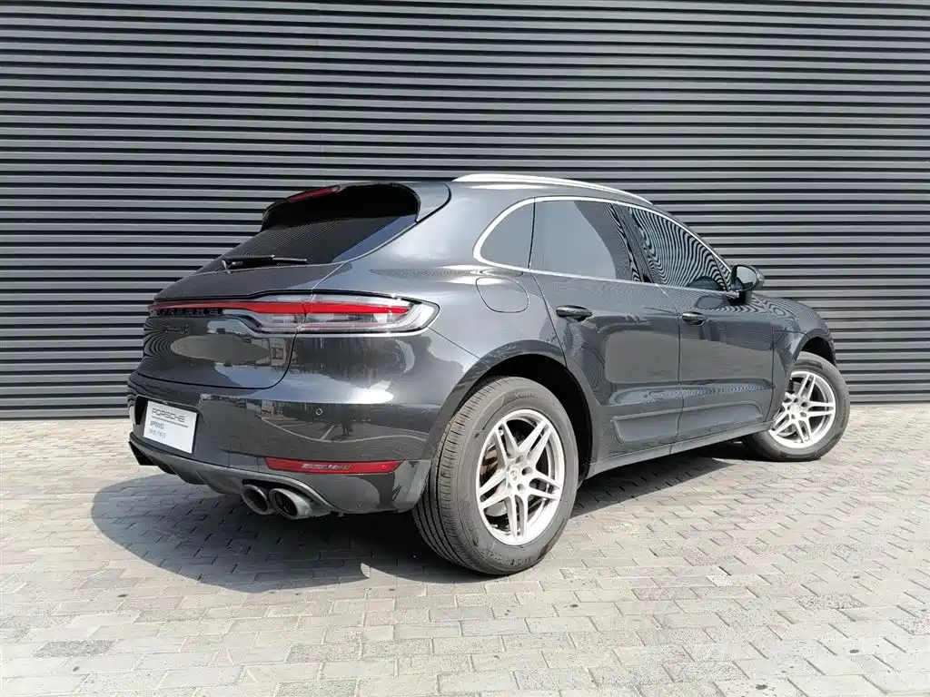 Porsche Macan 2019 — фото 11