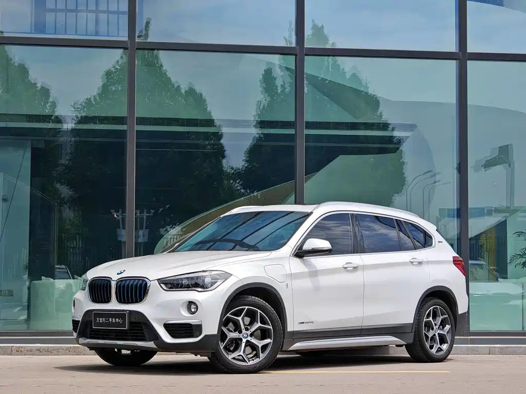 BMW X1 New Energy 2018 — фото 1