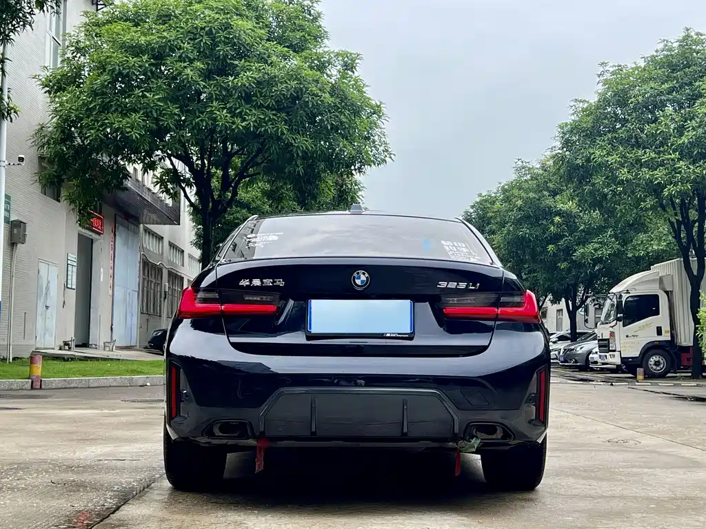 BMW 3 Series 2024