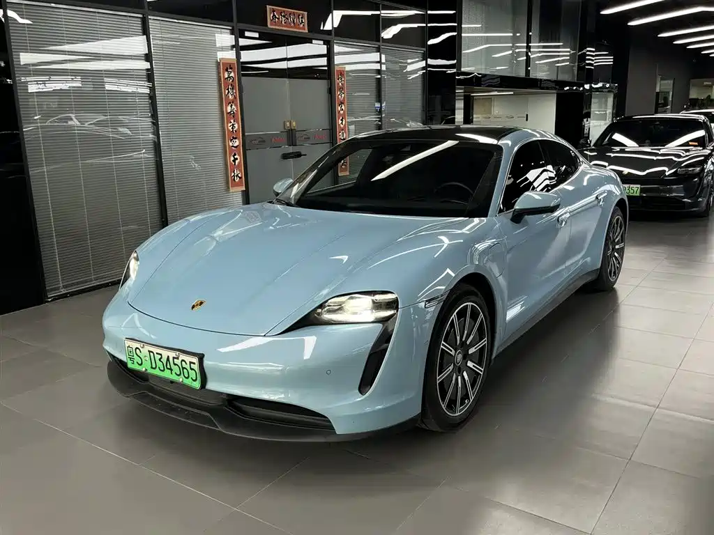 Porsche Taycan 2020 — фото 1