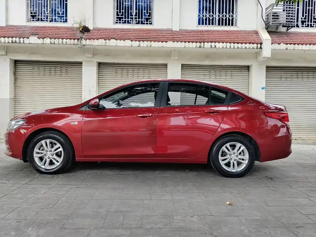 Chevrolet Cavalier 2018 — фото 5