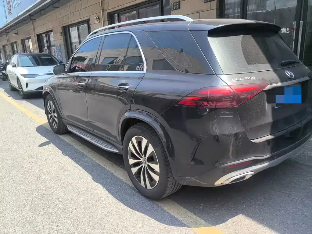 Mercedes-Benz GLE 2025