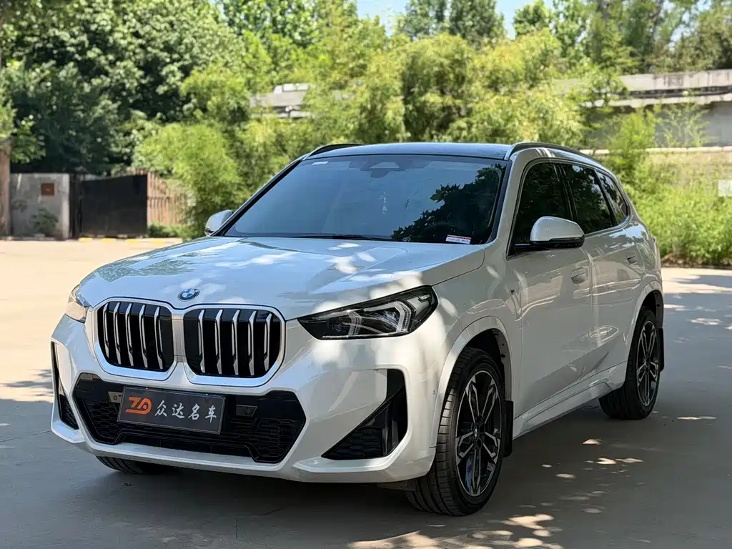 BMW X1 2023 — фото 1