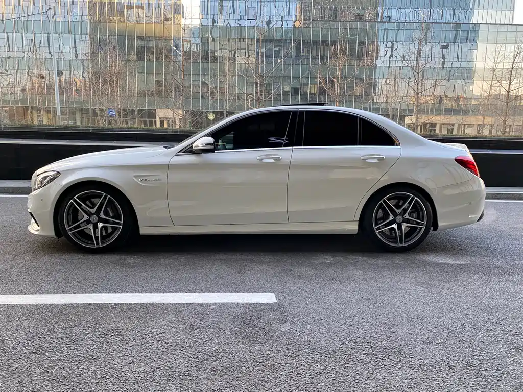 Mercedes-Benz C-Class AMG 2016 — фото 6