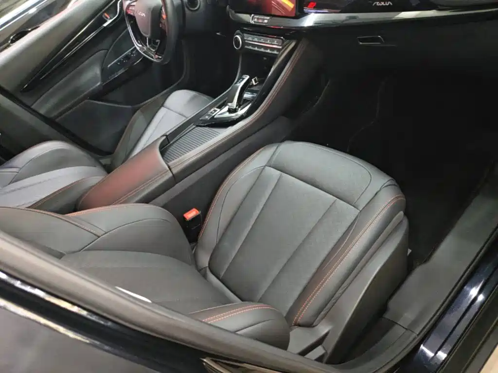 Dongfeng Fengshen AX7 2023 — фото 25