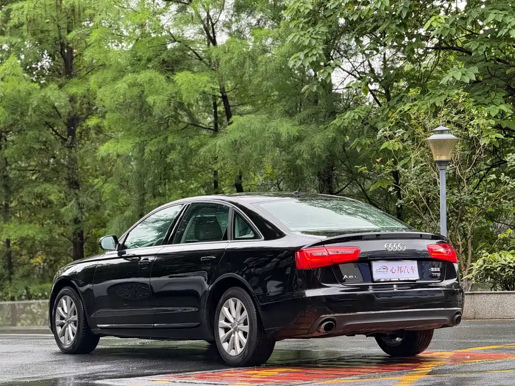 Audi A6L 2014 — фото 23