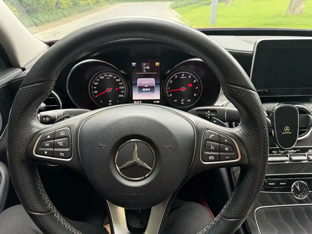 Mercedes-Benz C-Class 2018 — фото 11