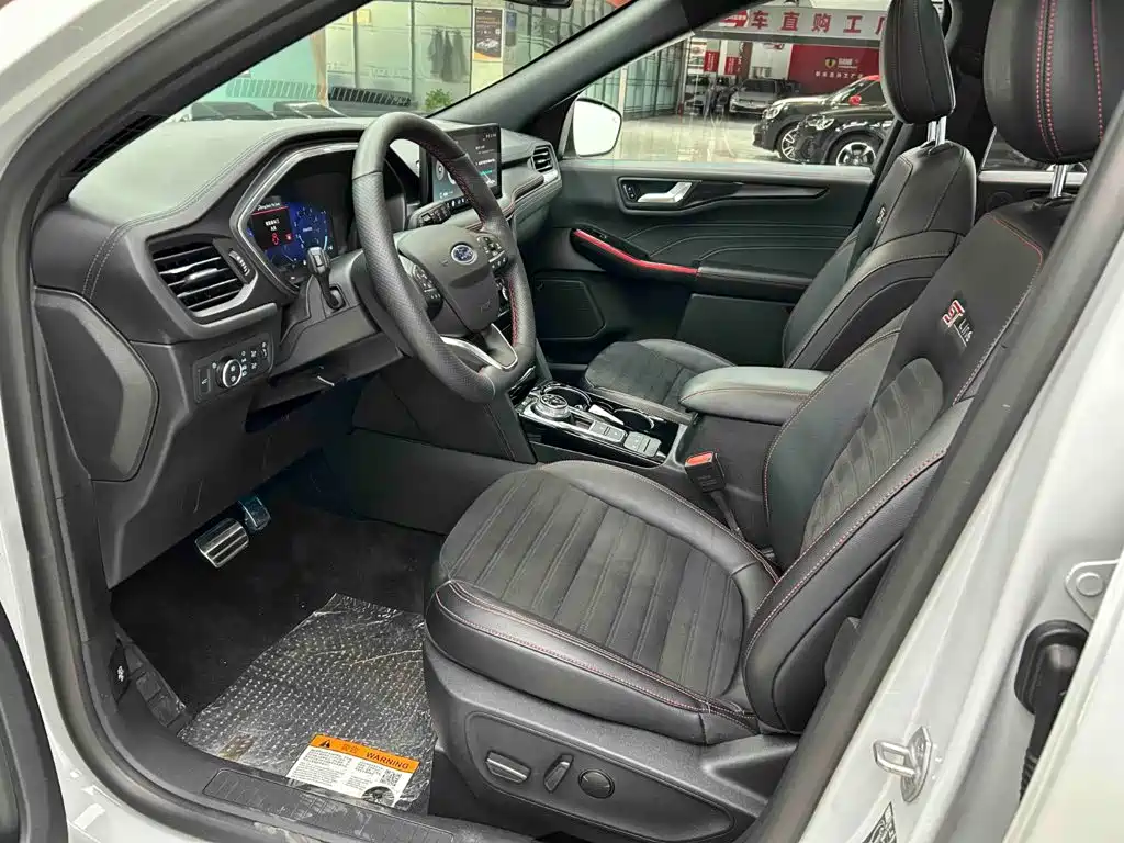 Ford Edge 2023 — фото 11