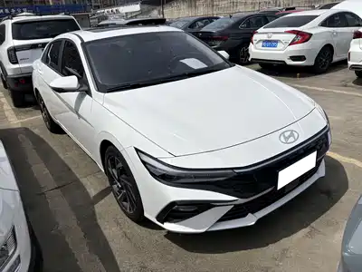 Hyundai Elantra 2023