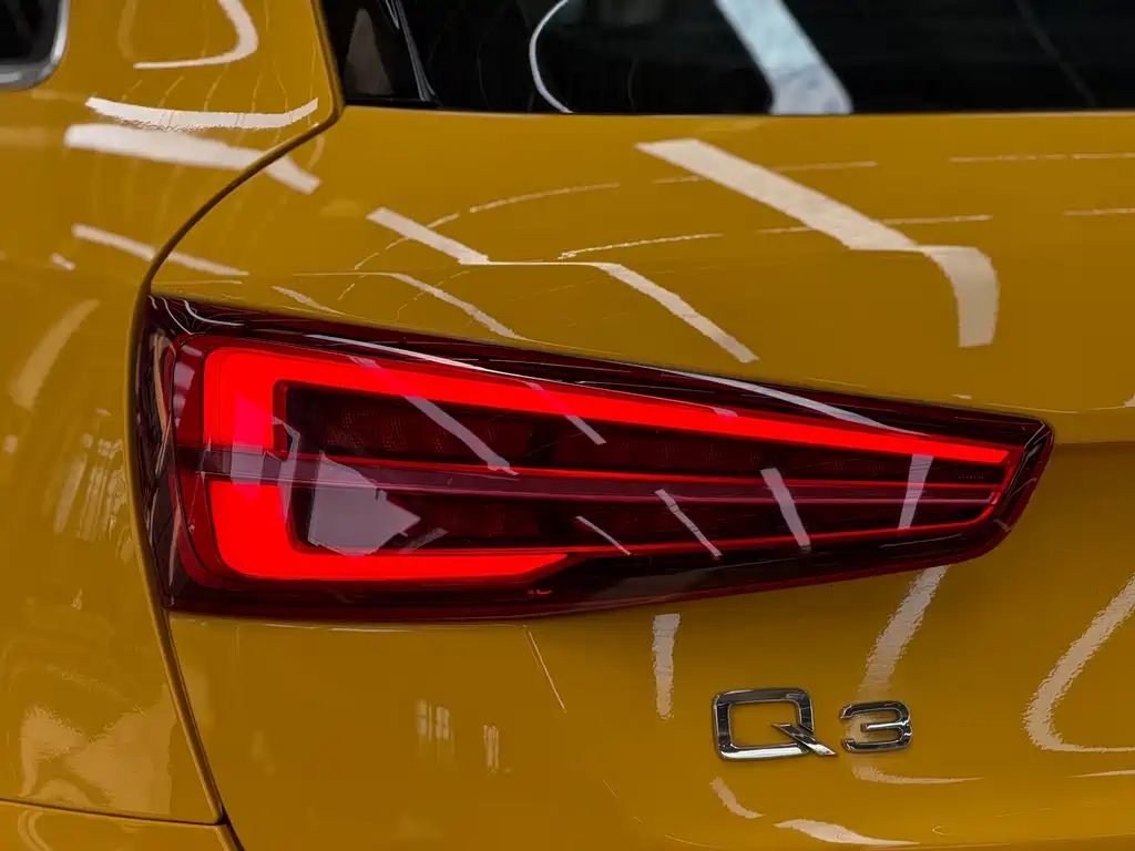 Audi Q3 2016 — фото 6