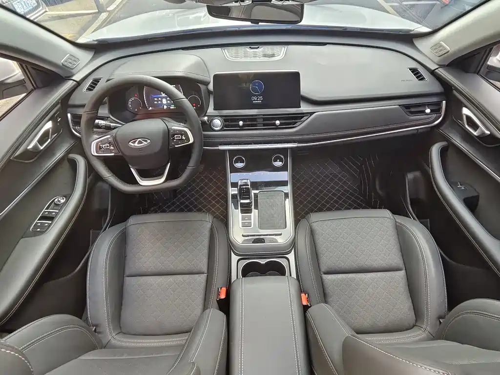 Chery Tiggo 8 2023 — фото 11