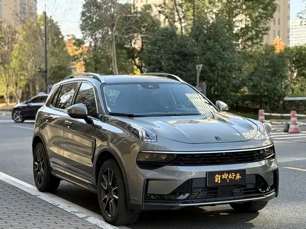 Lynk & Co 01 2021