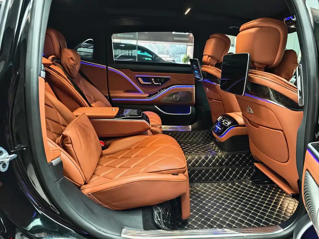 Mercedes-Benz Maybach S-Class 2023 — фото 10
