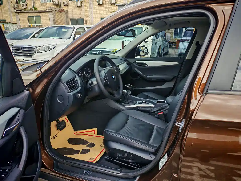 BMW X1 2014 — фото 10