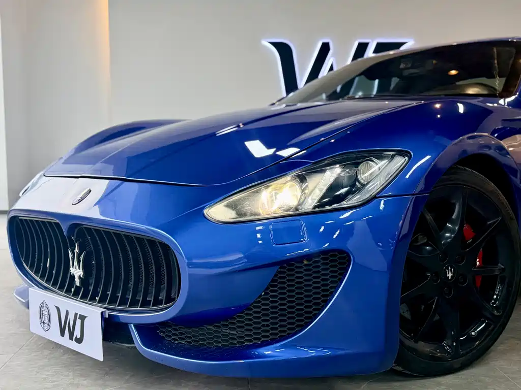 Maserati Granturismo 2013 — фото 7
