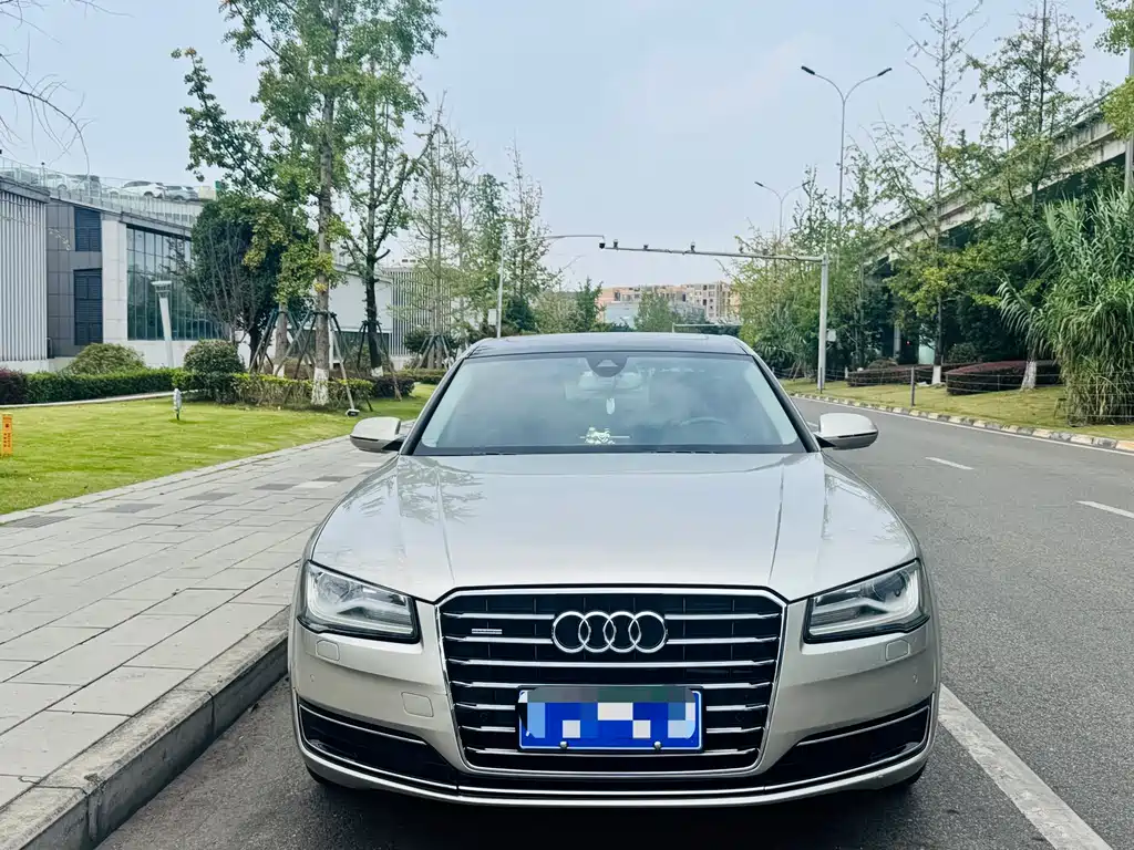 Audi A8 2014