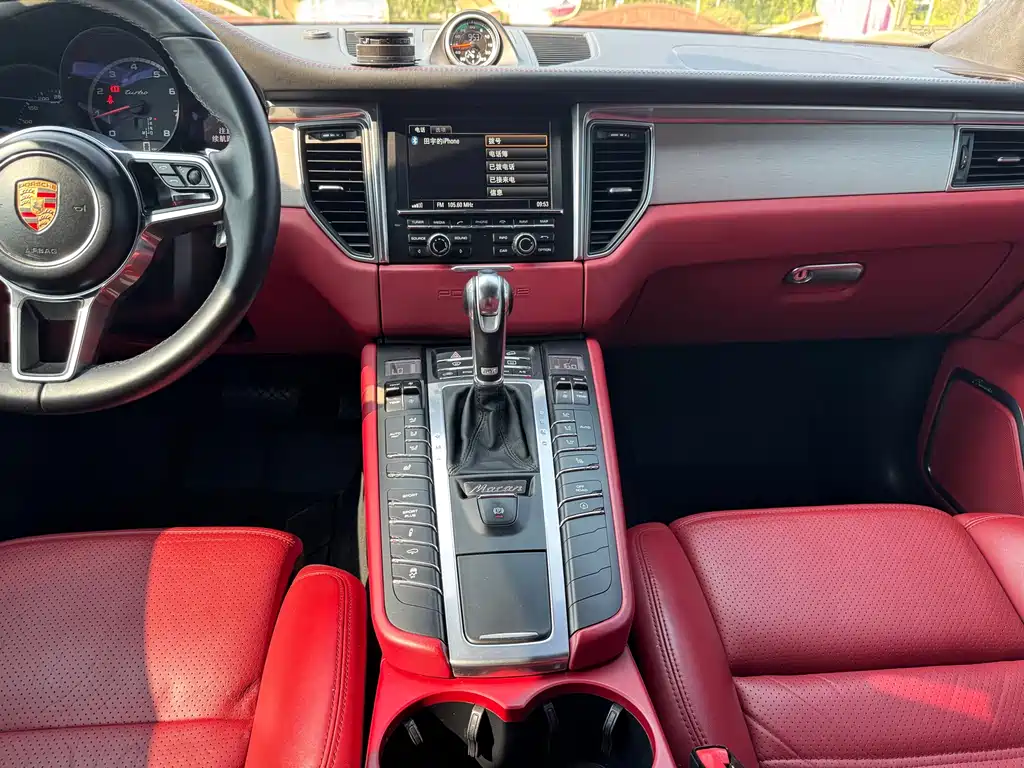 Porsche Macan 2015 — фото 20
