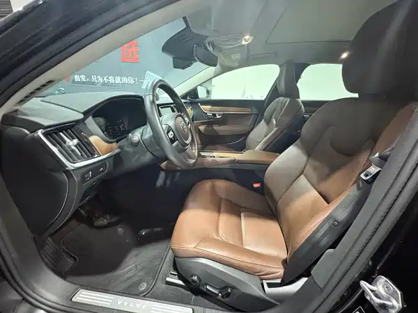 Volvo S90 2019
