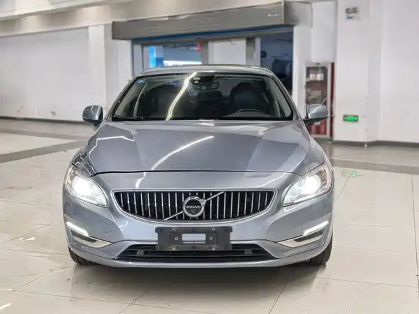 Volvo S60 2019