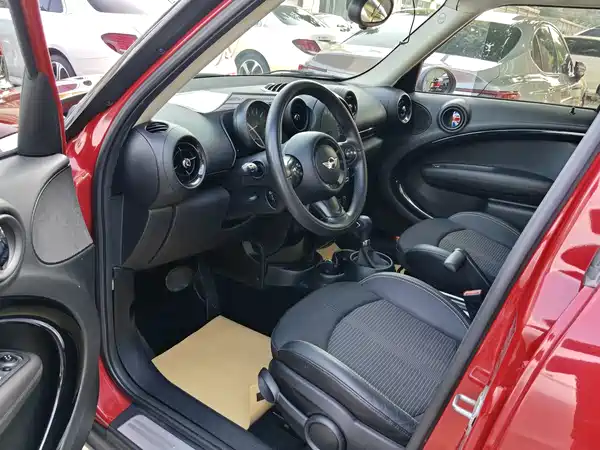 MINI Countryman 2015