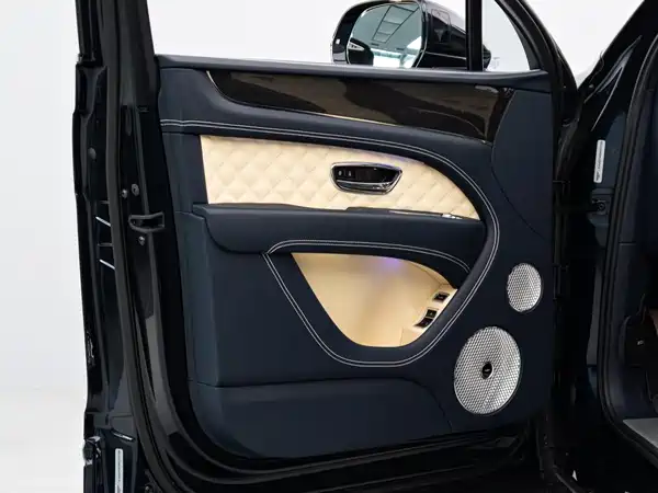 Bentley Bentayga 2022