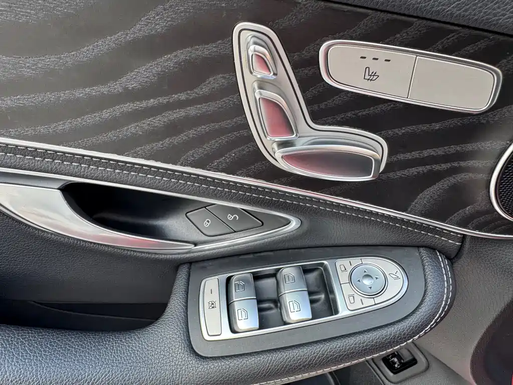 Mercedes-Benz C-Class 2018 — фото 13