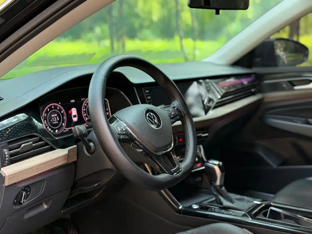 Volkswagen Passat 2021