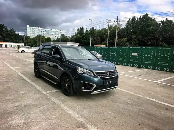 Peugeot 5008 2018