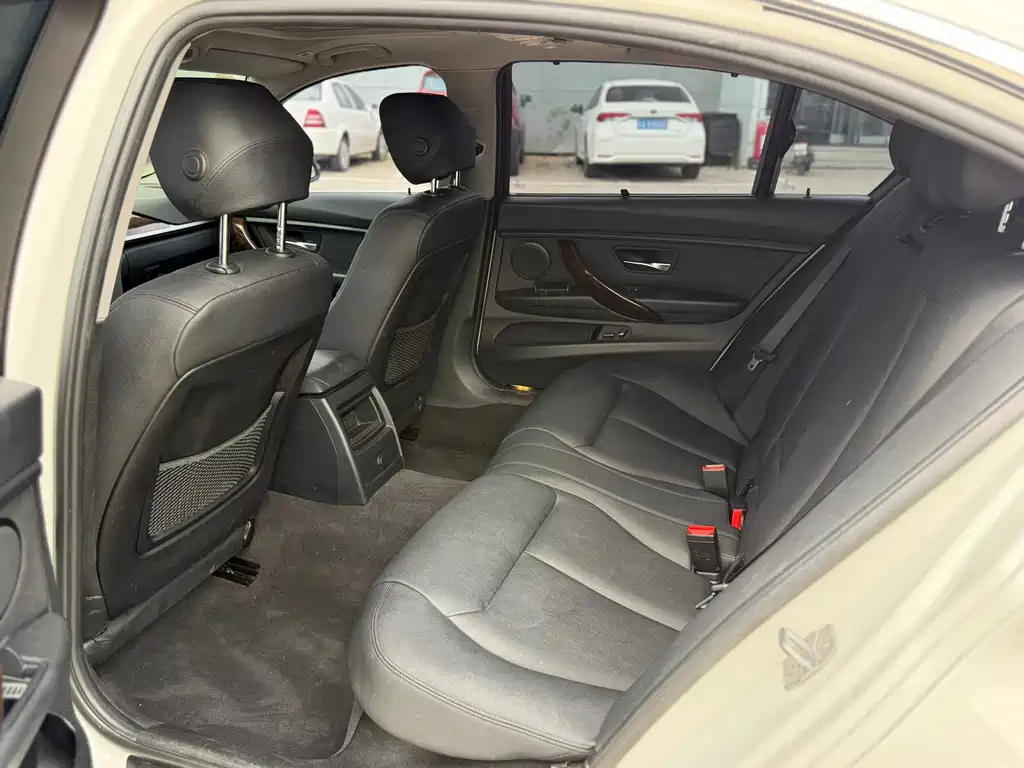 BMW 3 Series 2013