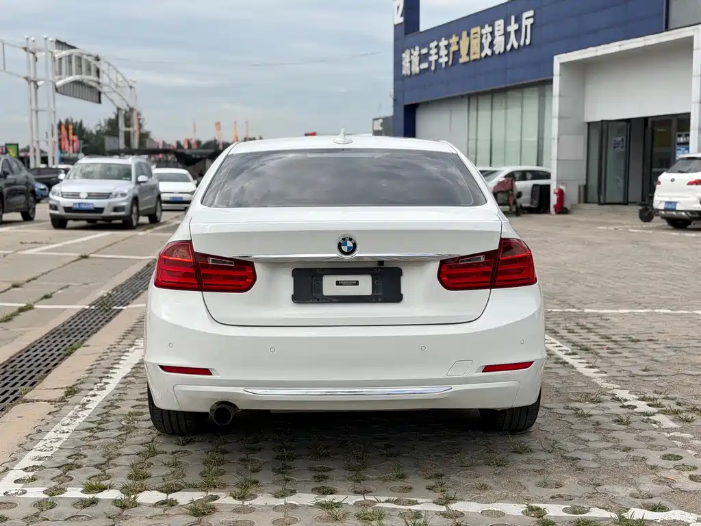BMW 3 Series 2013 — фото 10