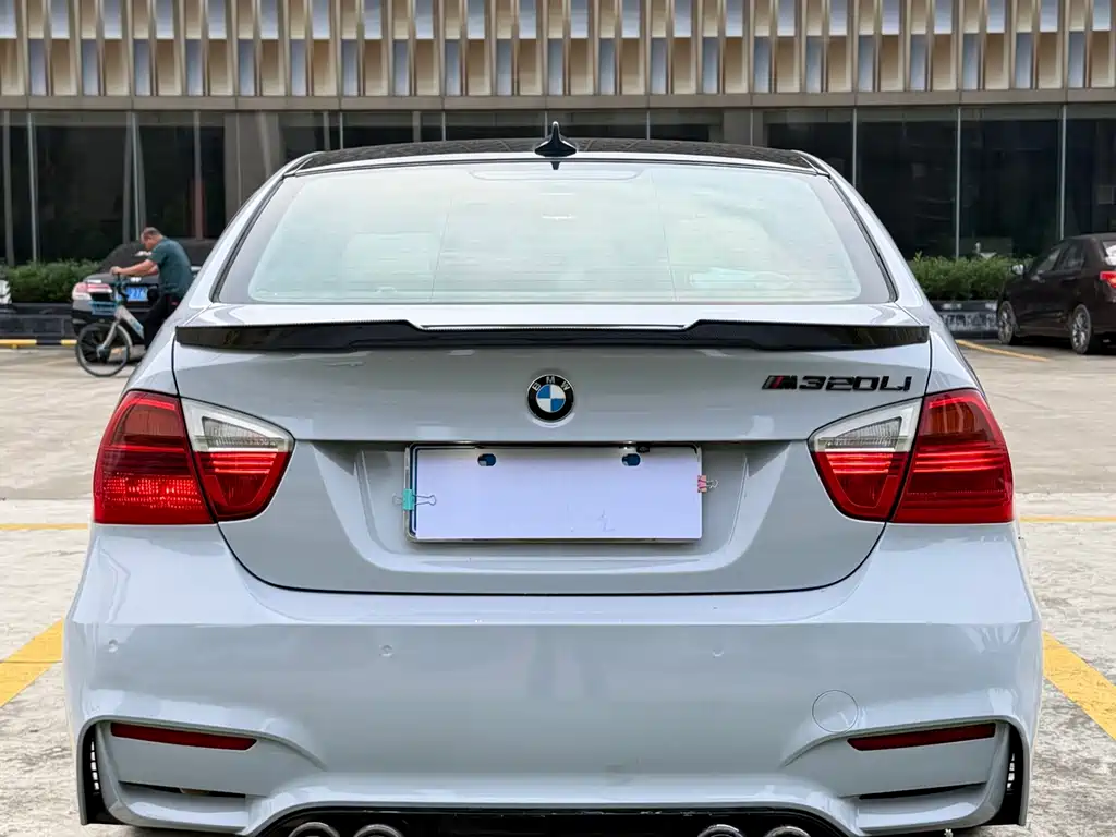 BMW 3 Series 2008 — фото 8